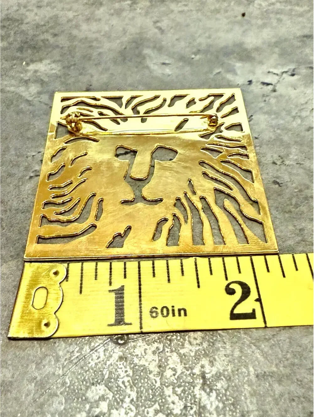 Large Anne Klein Lion Head Brooch / Pin Open Work 2-1/4”x 2-1/4” Gold Plated - Picture 5 of 5